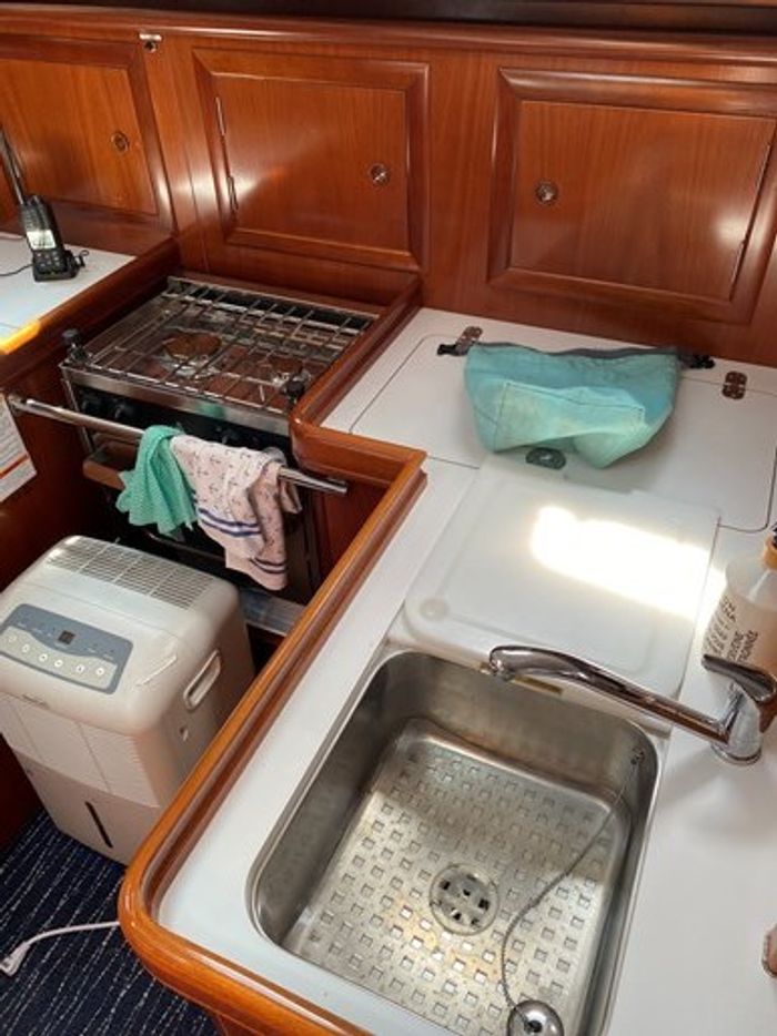 2003 Beneteau Oceanis 331 Photo 17 of 18