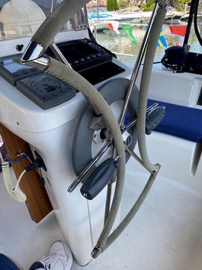 2003 Beneteau Oceanis 331 Photo 10 of 18