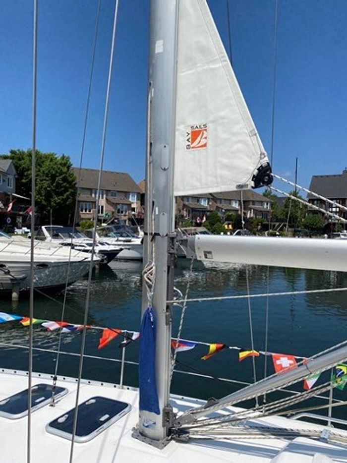 2003 Beneteau Oceanis 331 Photo 4 of 18