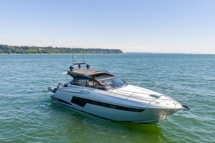 2015 Princess V48 Photo 4 of 96