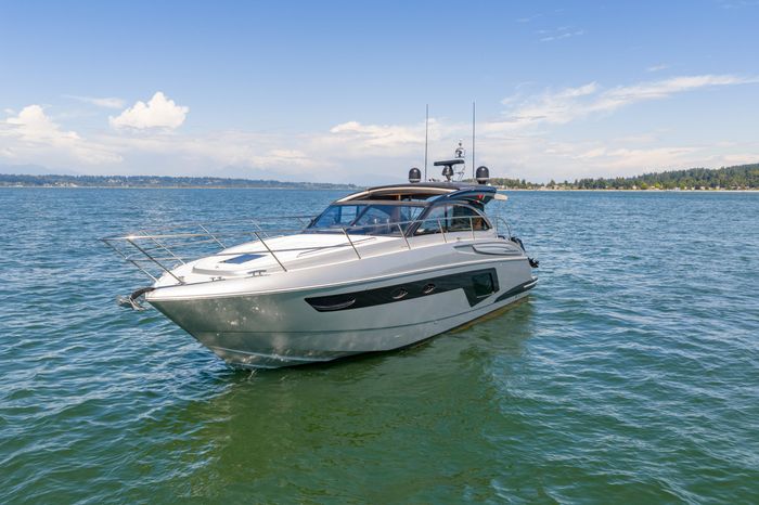 2015 Princess V48 Photo 5 of 96