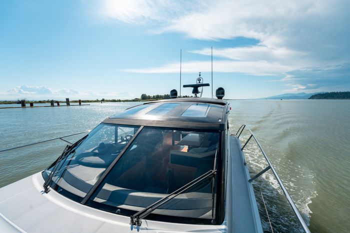 2015 Princess V48 Photo 18 of 96