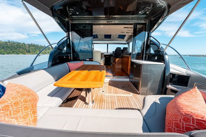 2015 Princess V48 Photo 23 of 96