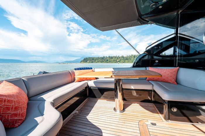 2015 Princess V48 Photo 25 of 96