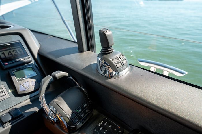 2015 Princess V48 Photo 51 of 96