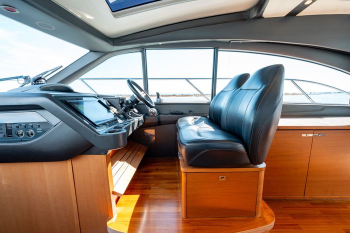 2015 Princess V48 Photo 52 of 96