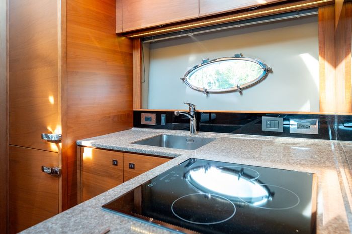 2015 Princess V48 Photo 67 of 96