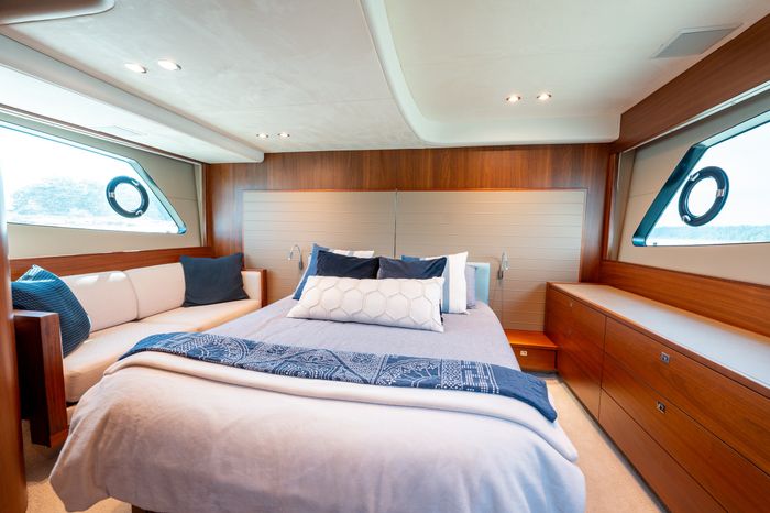 2015 Princess V48 Photo 74 of 96