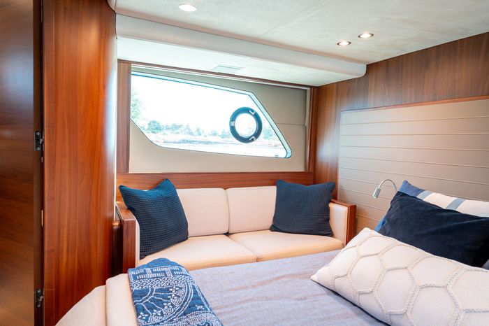 2015 Princess V48 Photo 76 of 96