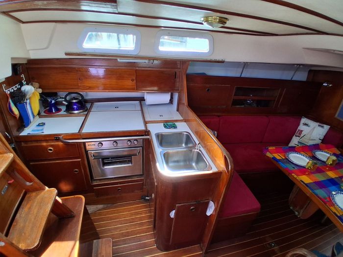 1989 Victoire 10.44 Photo 7 of 20