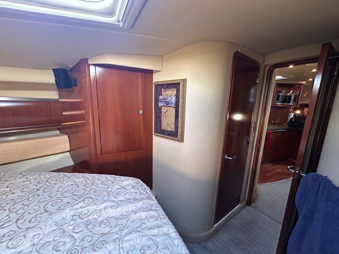 2005 Sea Ray 500 Sundancer Photo 11 of 83