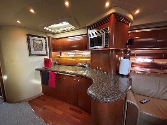 2005 Sea Ray 500 Sundancer Photo 18 of 83