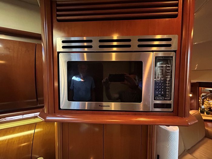 2005 Sea Ray 500 Sundancer Photo 23 of 83
