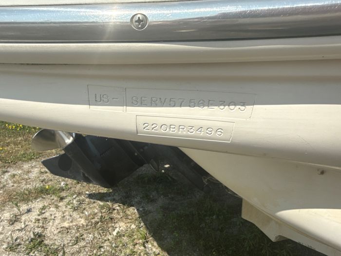 2003 Sea Ray 220 Select Photo 11 sur 13