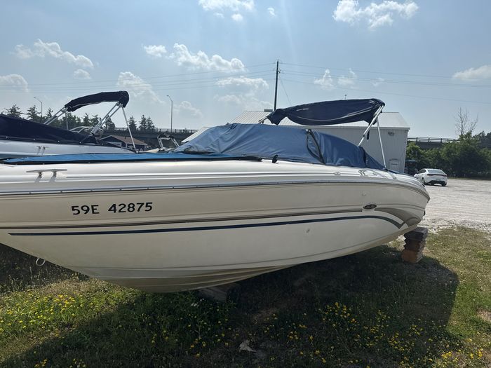 2003 Sea Ray 220 Select Photo 3 sur 13