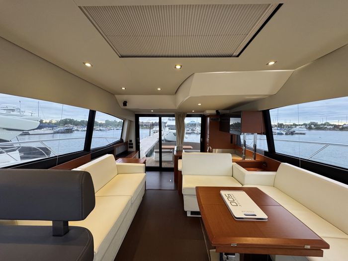 2013 Prestige 500 Photo 11 of 106