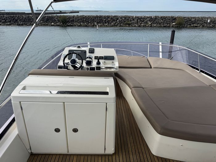 2013 Prestige 500 Photo 67 of 106