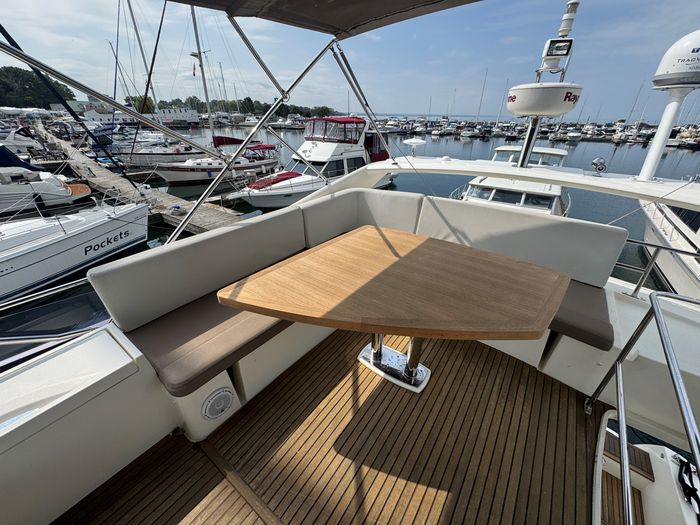 2013 Prestige 500 Photo 92 of 106