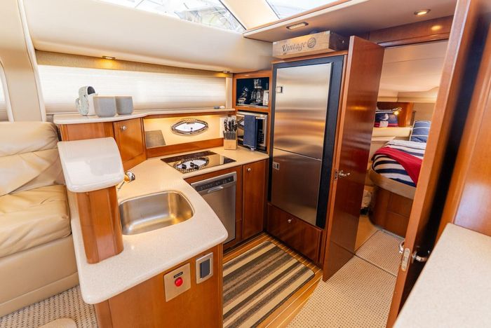2005 Meridian 459 Motoryacht Photo 17 of 44