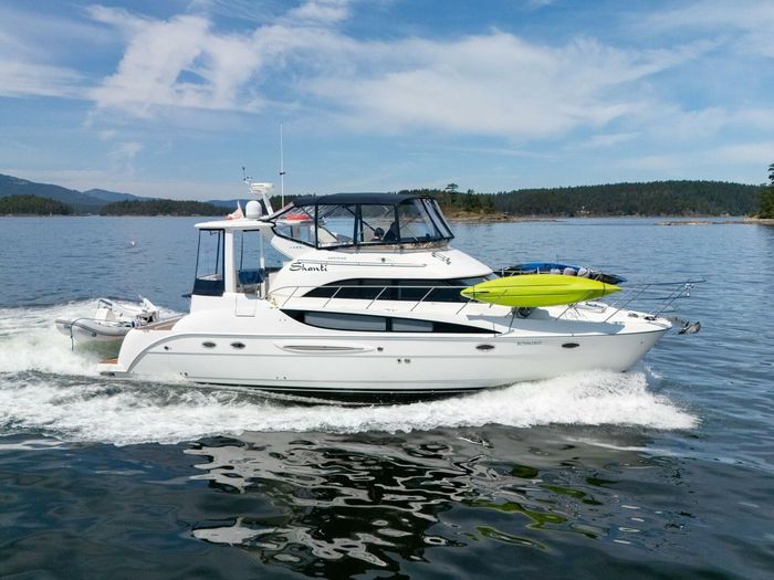 2005 Meridian 459 Motoryacht Photo 2 of 44