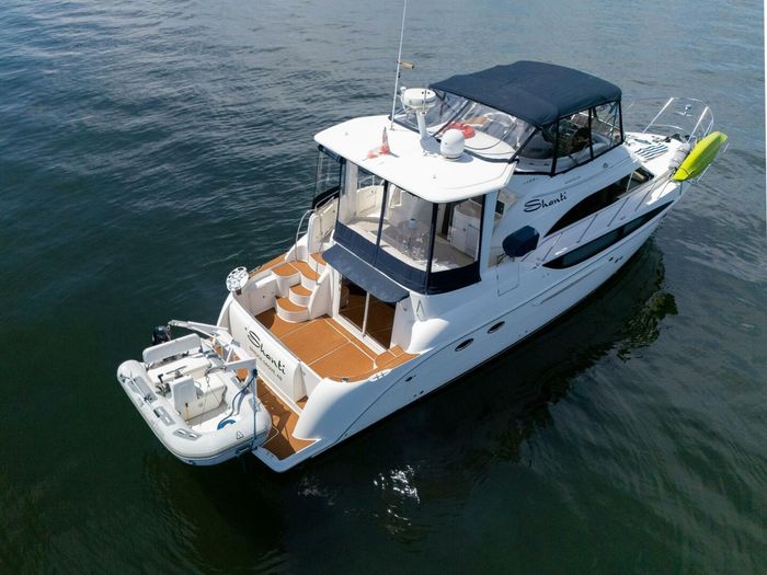 2005 Meridian 459 Motoryacht Photo 5 of 44