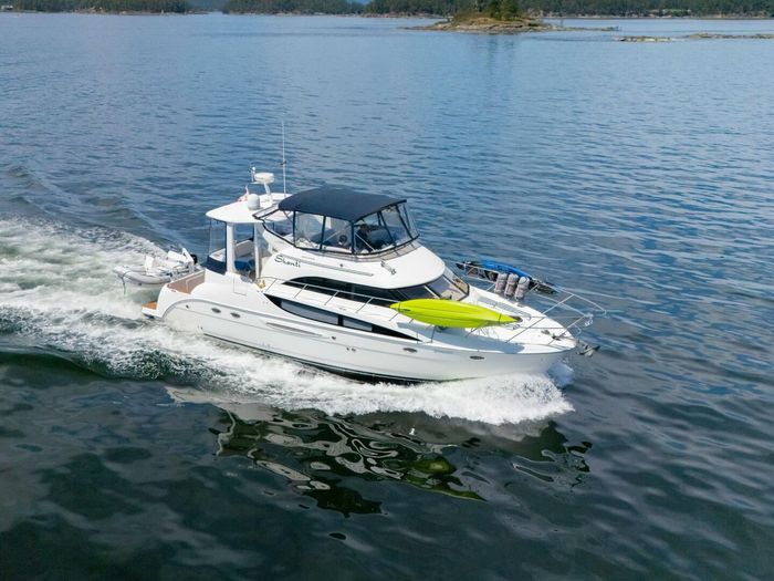 2005 Meridian 459 Motoryacht Photo 6 of 44
