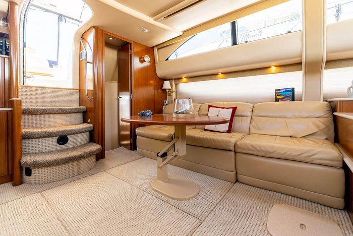 2005 Meridian 459 Motoryacht Photo 8 of 44