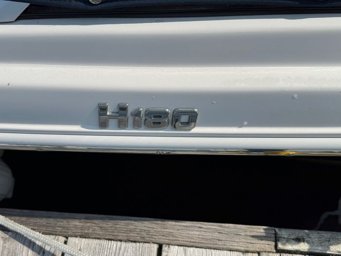 2016 Four Winns H180 Photo 2 of 14