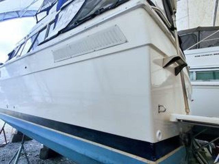 1986 Bayliner 3270 Photo 6 of 28