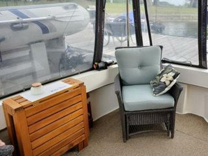 1986 Bayliner 3270 Photo 13 of 28