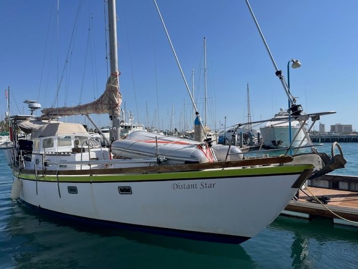 1974 Fraser 42 Photo 4 of 28