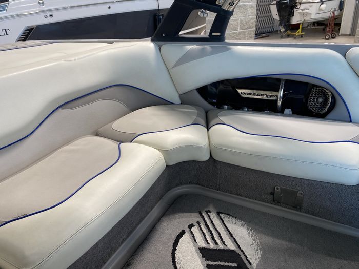 2014 Malibu VTX20 Photo 5 of 13