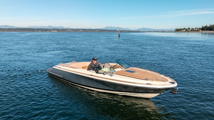 2018 Chris-Craft Corsair 27 Photo 2 of 22