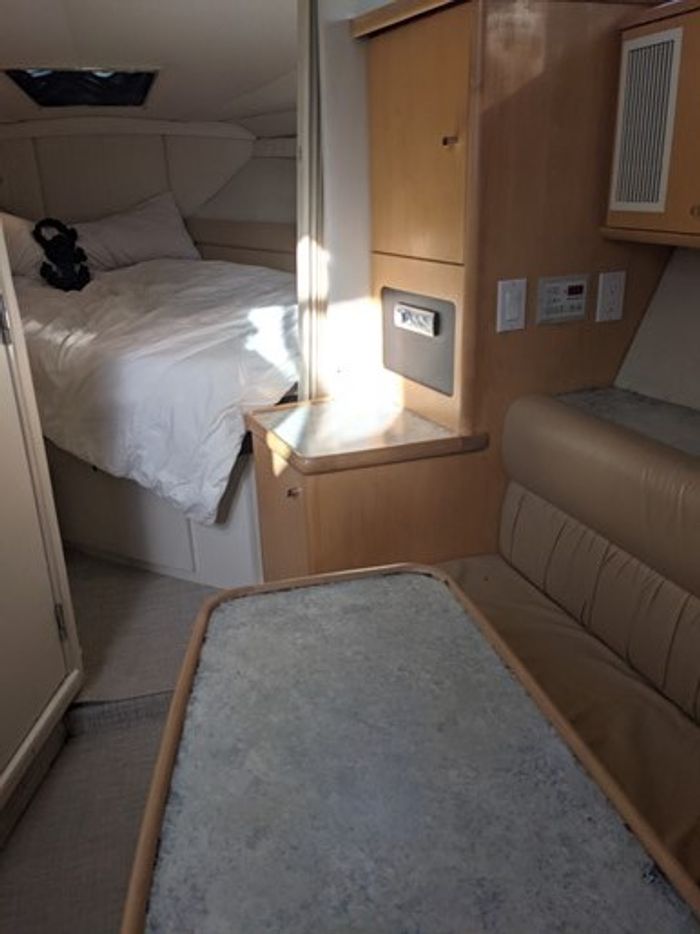 Carver Mid Cabin Express 1995 Used Boat for Sale in Manotick, Ontario ...