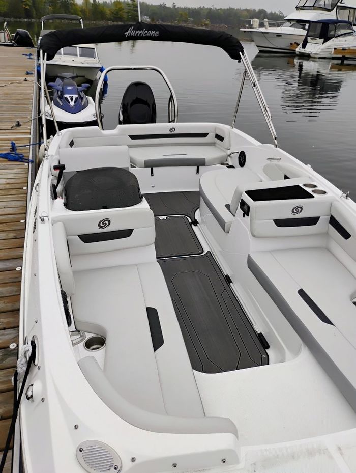 2022 Godfrey Pontoons HURRICANE SS/185 Photo 4 of 12