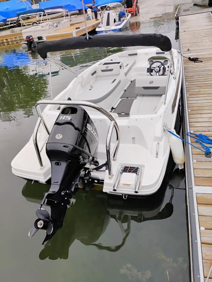 2022 Godfrey Pontoons HURRICANE SS/185 Photo 11 of 12