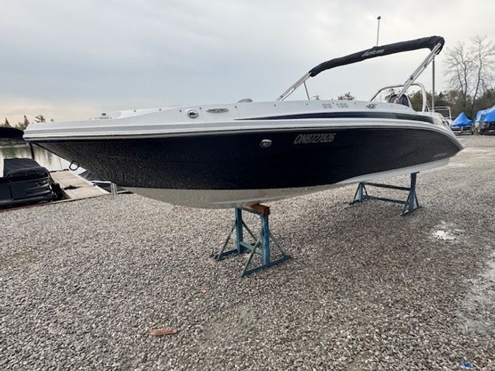 2022 Godfrey Pontoons HURRICANE SS/185 Photo 6 of 12