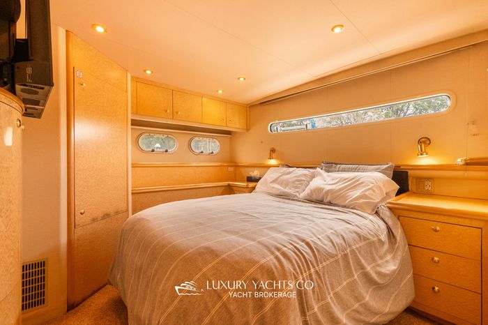 1997 Neptunus 50 Aft Cabin Photo 15 sur 35