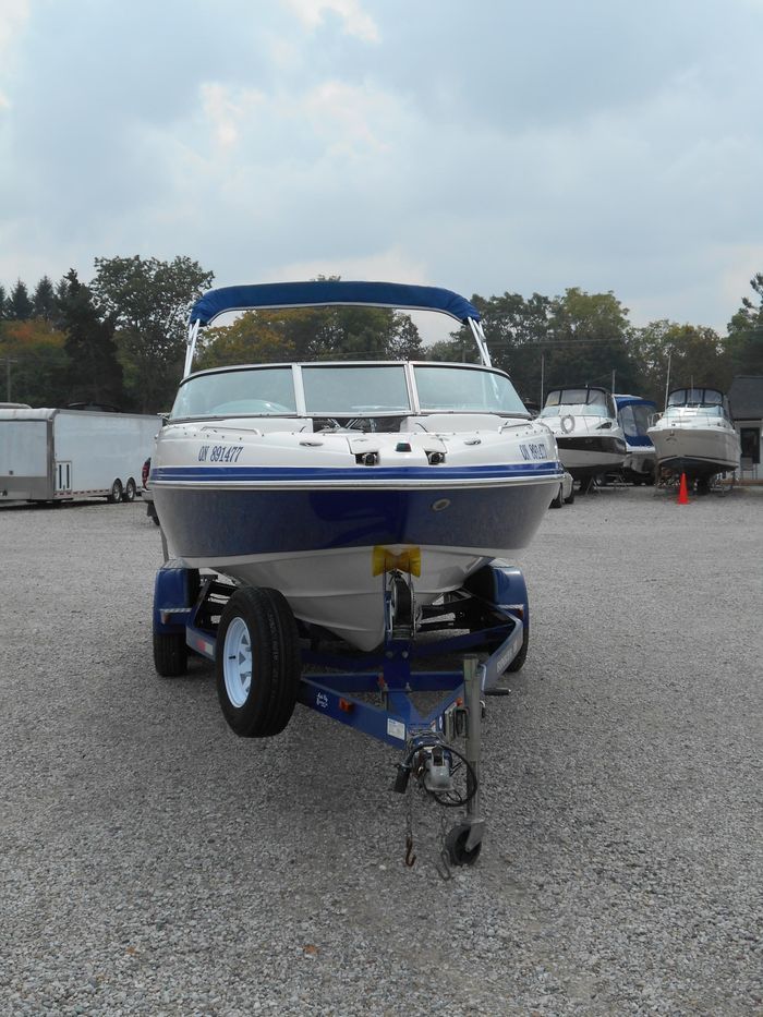2007 Rinker 226 Captiva Photo 2 of 47