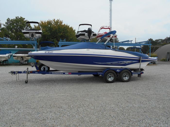 2007 Rinker 226 Captiva Photo 7 of 47