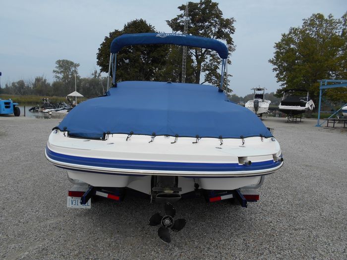 2007 Rinker 226 Captiva Photo 8 of 47