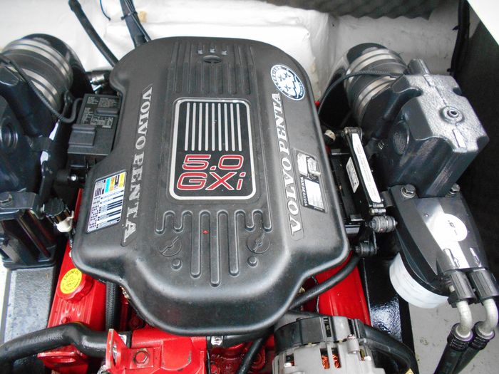 2007 Rinker 226 Captiva Photo 20 of 47