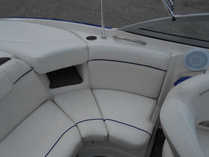 2007 Rinker 226 Captiva Photo 24 of 47