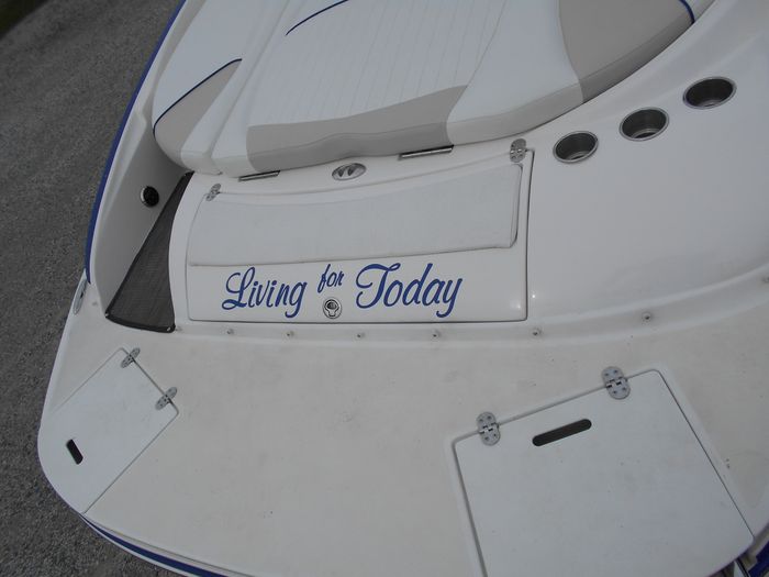2007 Rinker 226 Captiva Photo 16 of 47