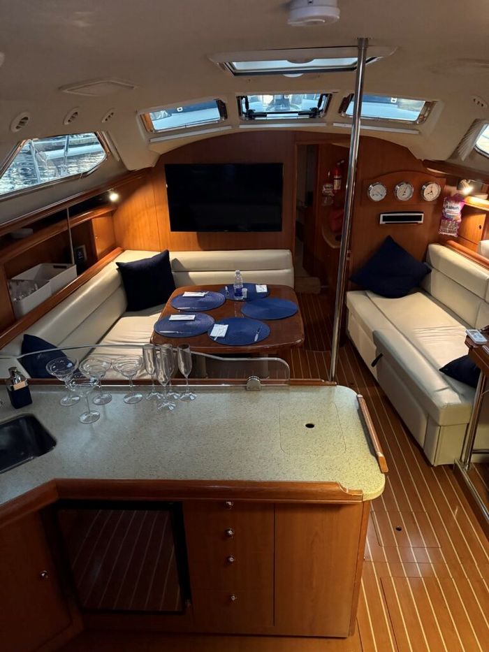 2009 Hunter 41 DS Photo 15 sur 32