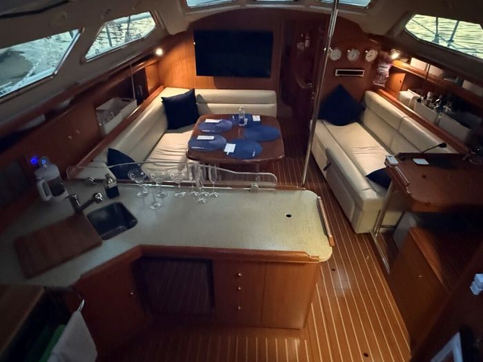 2009 Hunter 41 DS Photo 13 sur 32