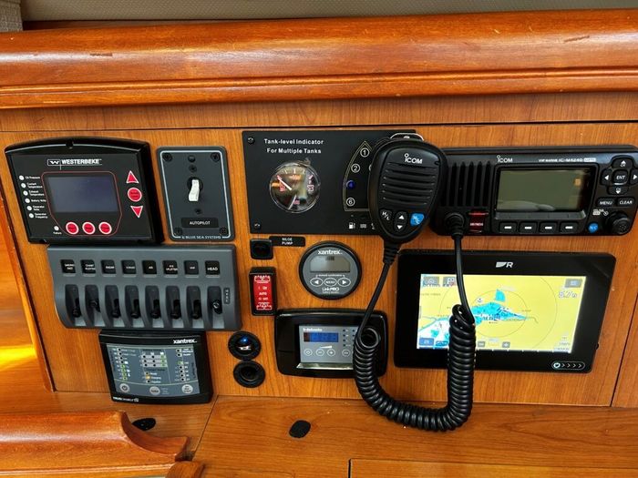 2009 Hunter 41 DS Photo 24 sur 32