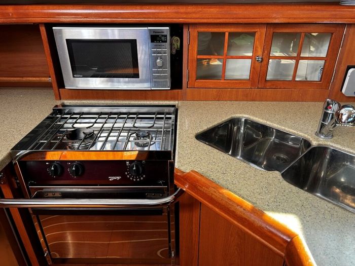 2009 Hunter 41 DS Photo 18 sur 32