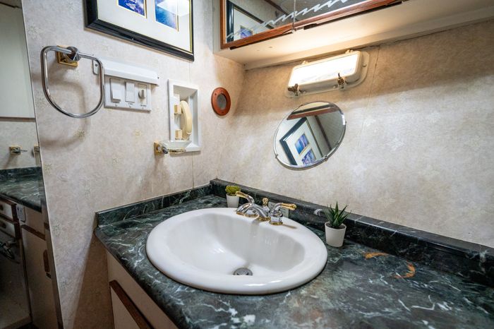 1975 Monk 58' Command Bridge Photo 31 of 69