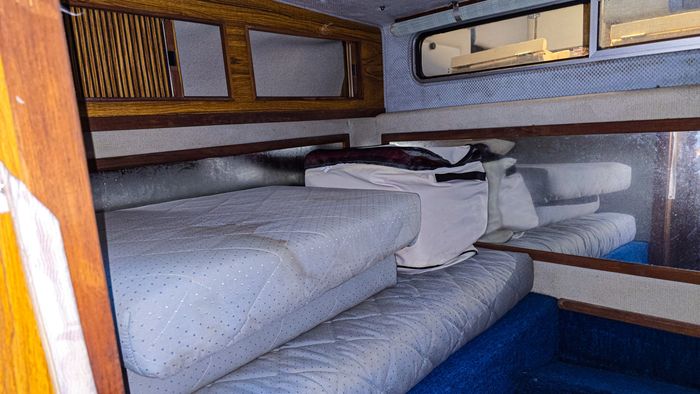 1988 Sea Ray Sundancer 268 Photo 11 of 14